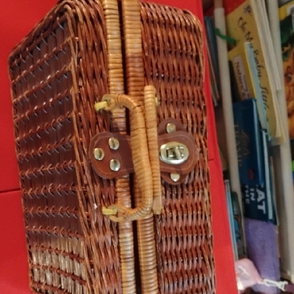 Wicker Picnic Basket with Handles - Picture 3 of 3